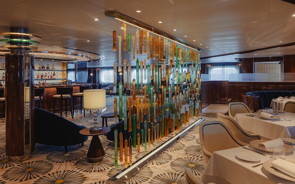 Seabourn Ovation Solis 3 ©Tanveer.jpg